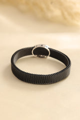 KIORAH Men Black Mesh 925 Silver Bracelet with Gold-Toned Lion Head