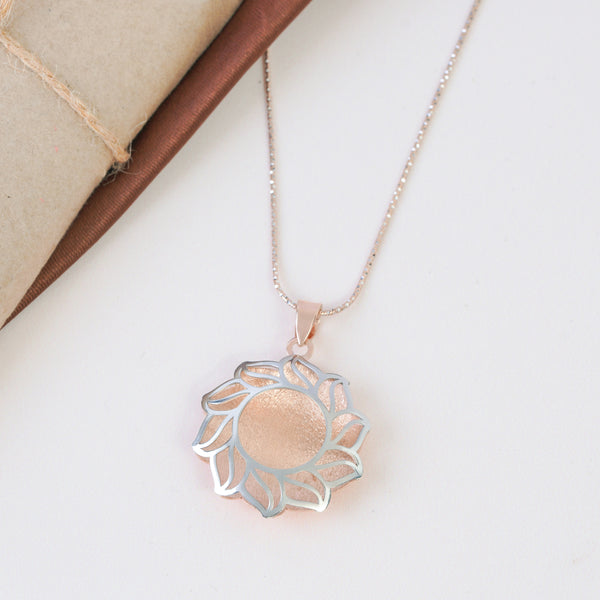 KIORAH | Rose Gold Flower Necklace - 925 Sterling Silver (6.5 gms