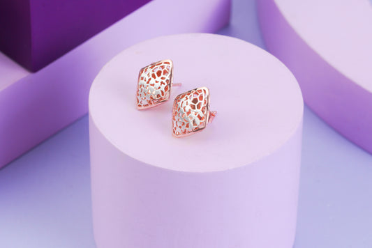 925 Sterling Silver Stud Earrings (2.60 Gram)